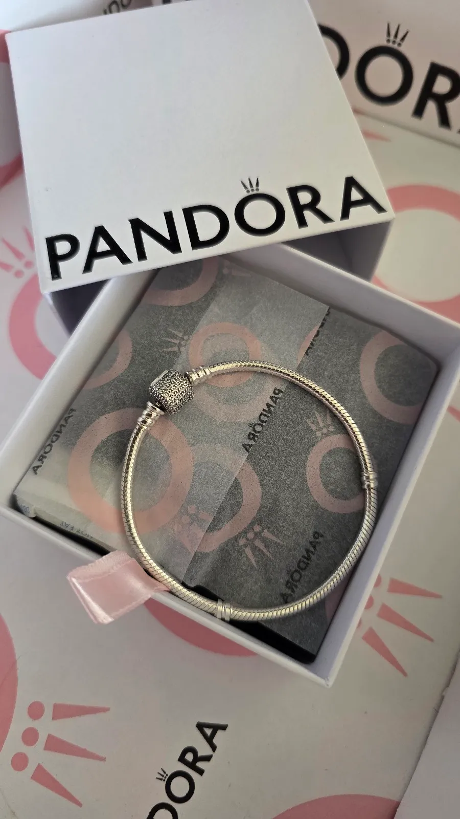 Pandora pave barrel clasp bracelet 