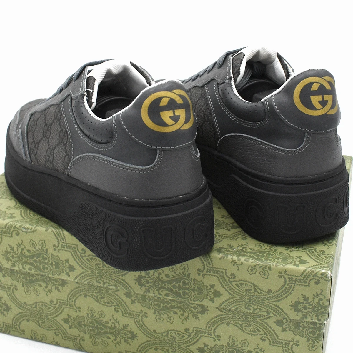 Zapatilla Gucci Lace Up GG Monogram Gris 2