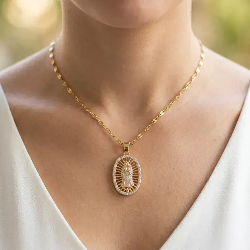 Cadena Y Dije En Acero Con Piedra Circon De Virgen De Guadalupe Blanca 4
