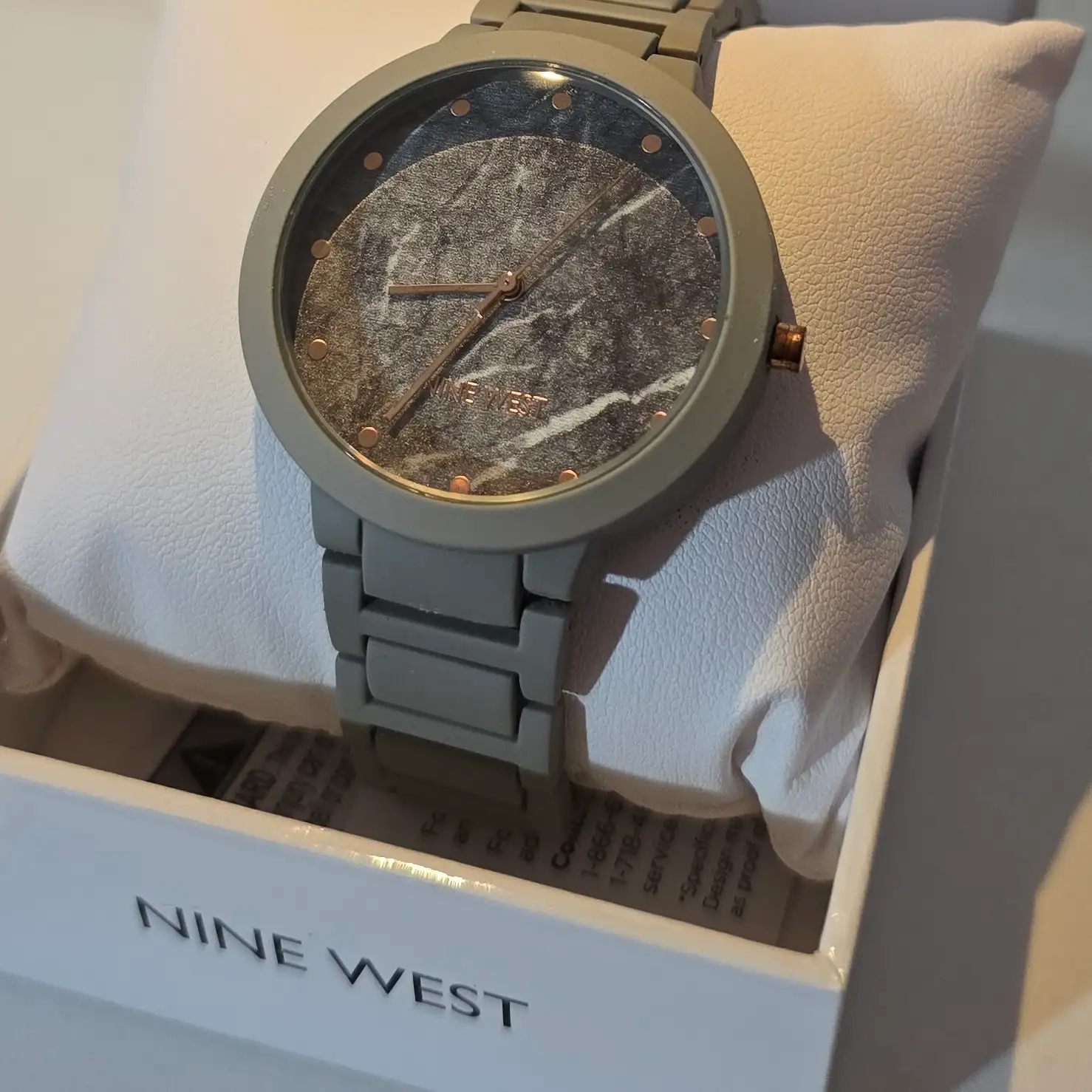 Reloj Nine West  2