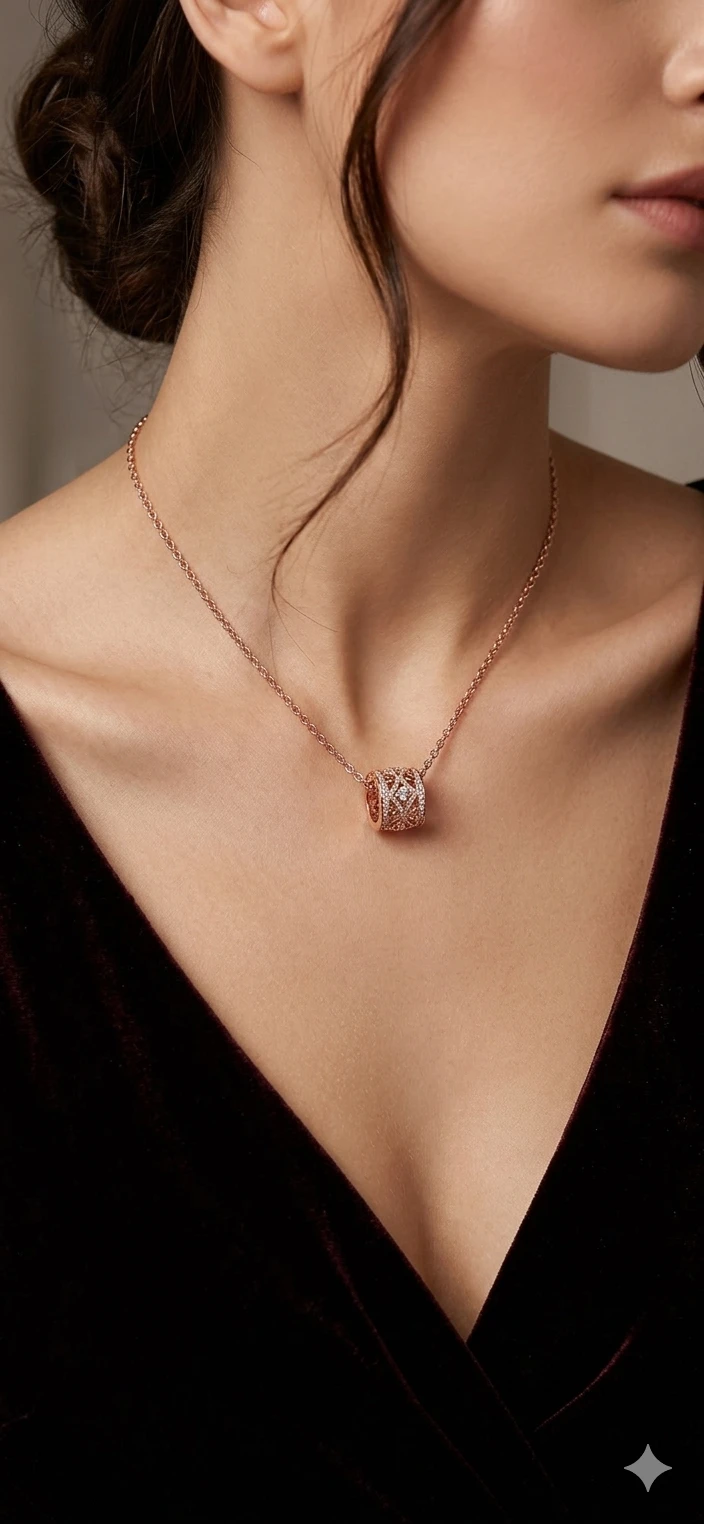 Dije con cadena Rose