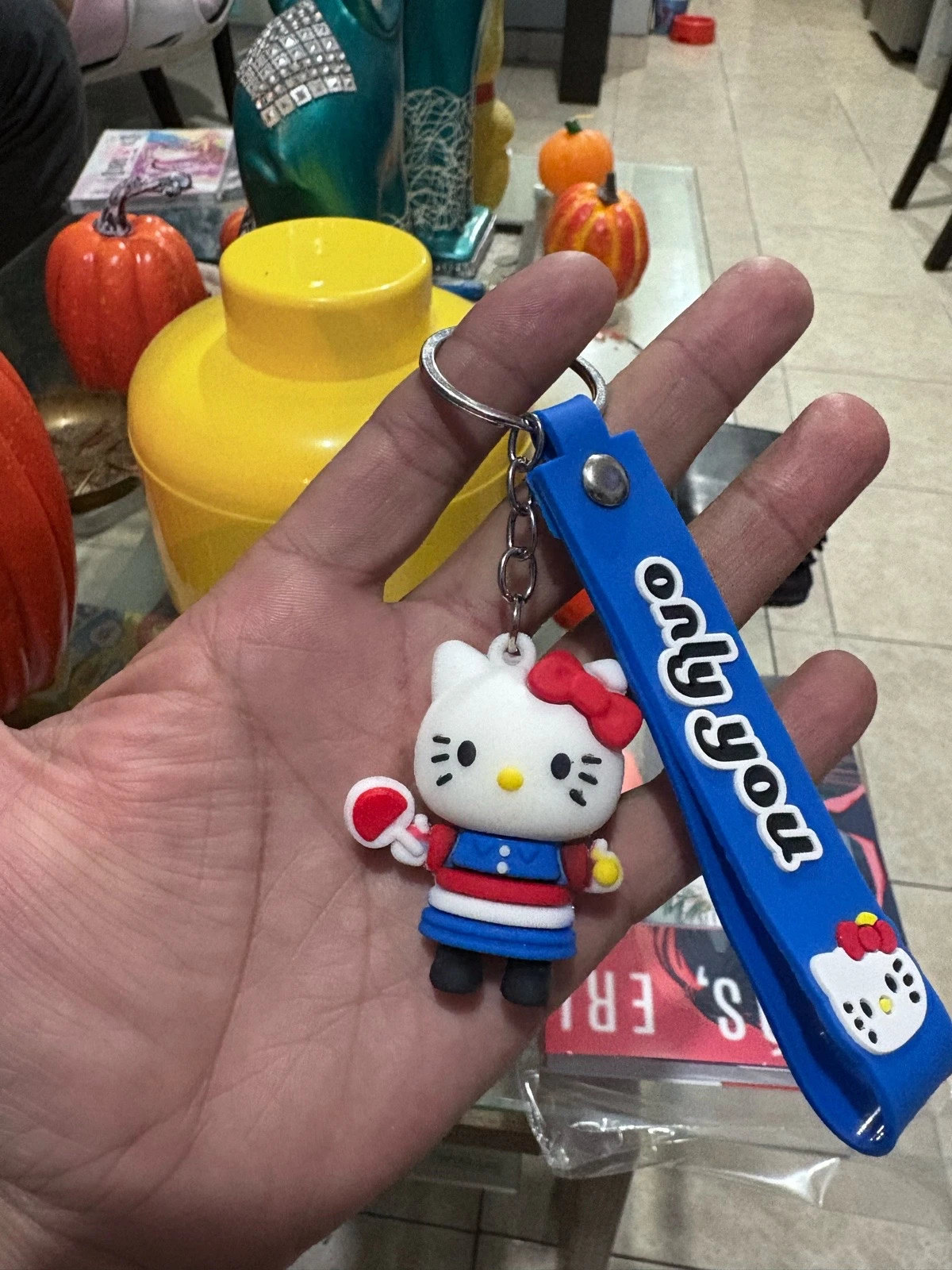 DOCENA DE LLAVERO HELLO KITTY 6