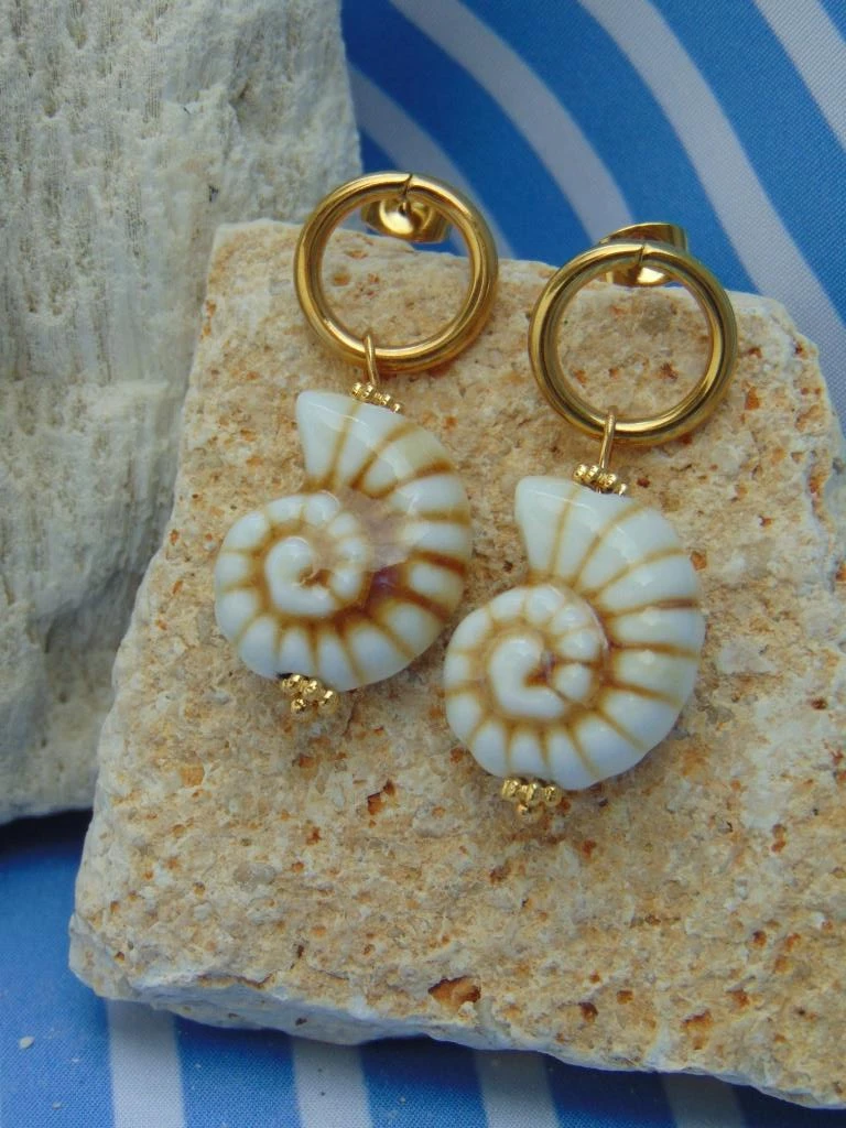 ARETES ACERO DOR TOPO REDONDO CARACOL CREMA