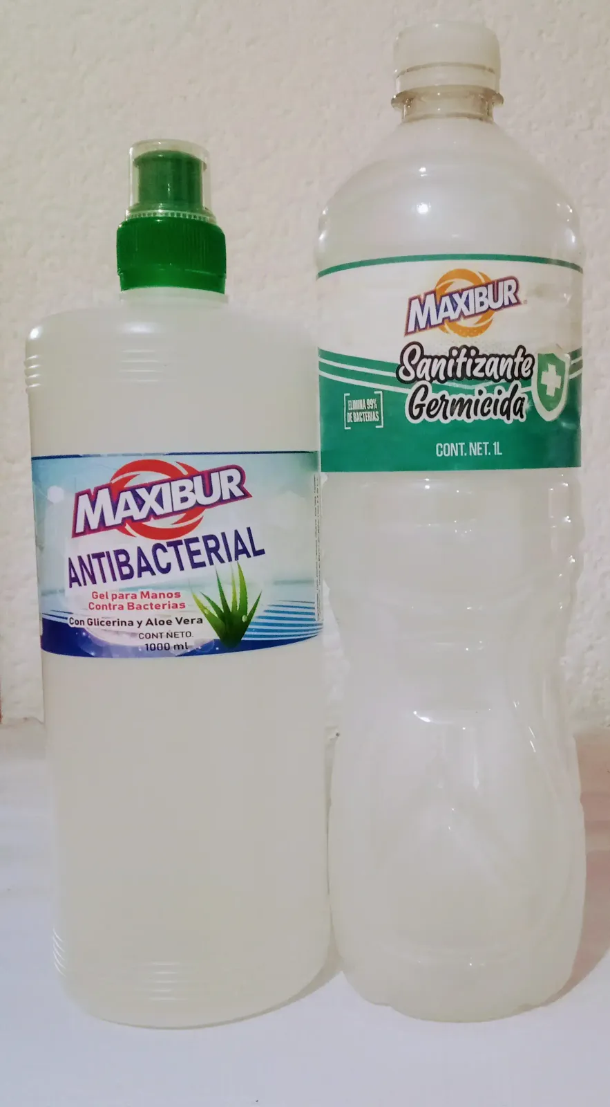 Promoción 1 Sanitizante lt y 1 Gel antibacterial lt