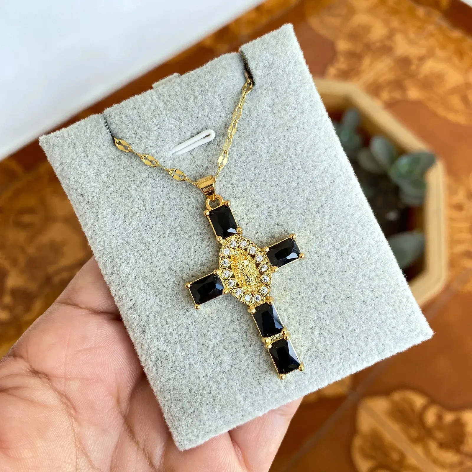 Cadena Y Dije En Acero Con Piedra Circon De Cruz Corazones Virgen De Guadalupe Negra 3