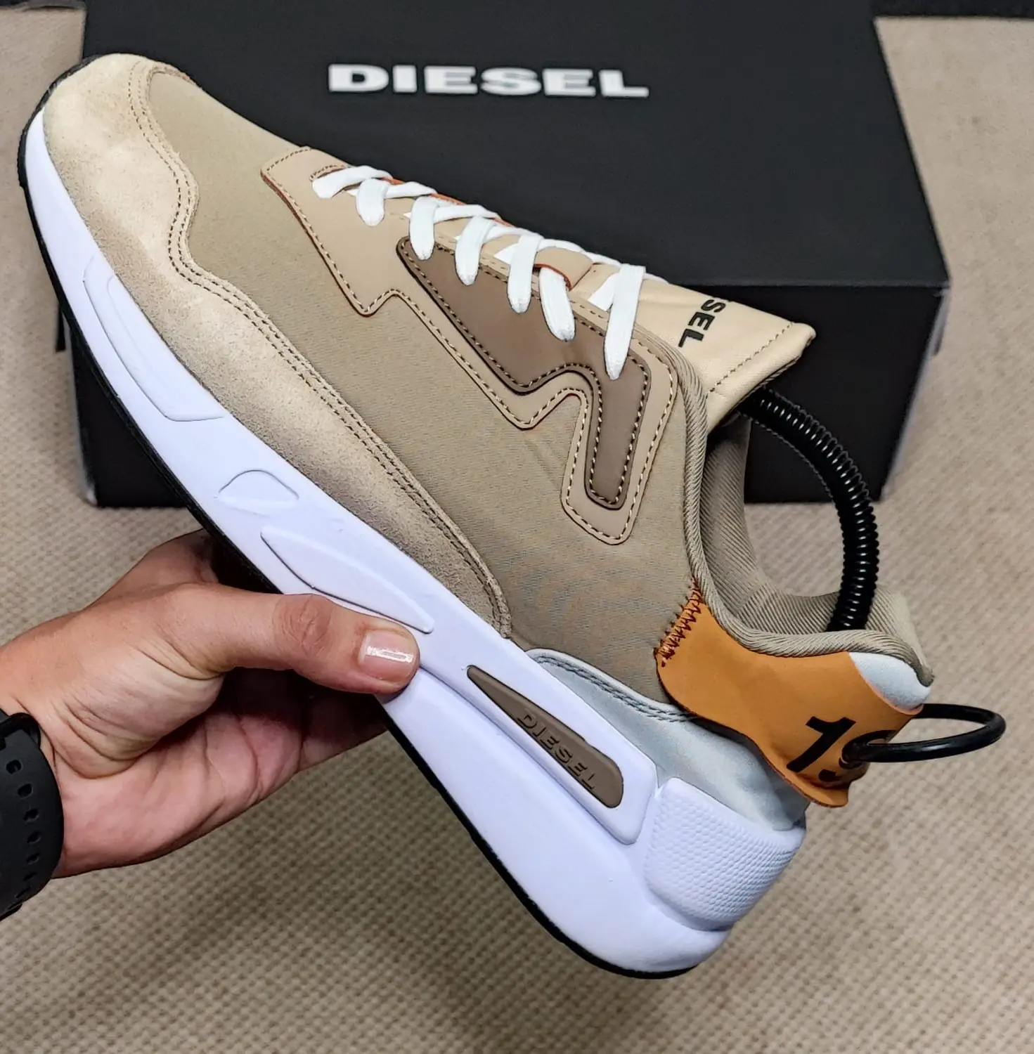 DIÉSEL 1971 UNISEX AAA 5