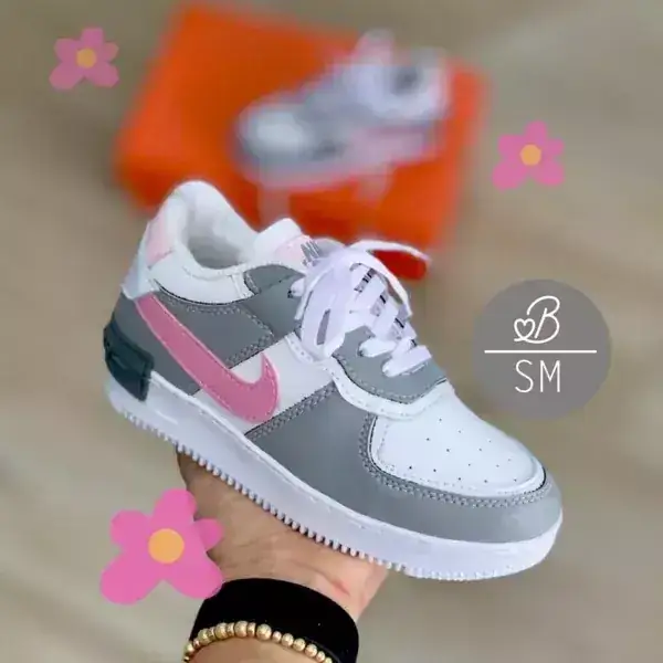 Nike niña 4