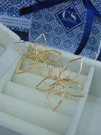 ARETE ACERO DOR SILUETA FLOR 2