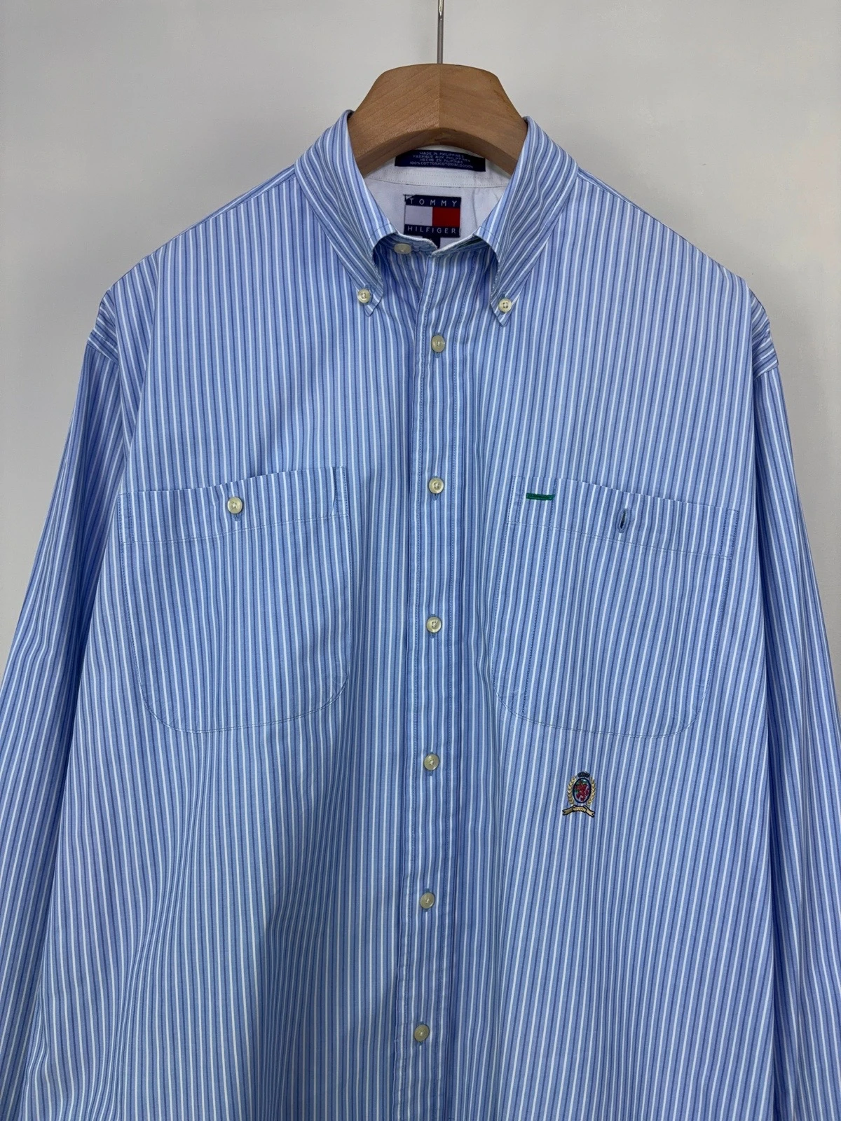 Camisa Tommy Hilfiger Rayas Azul/Blanco Doble Bolsillo 2