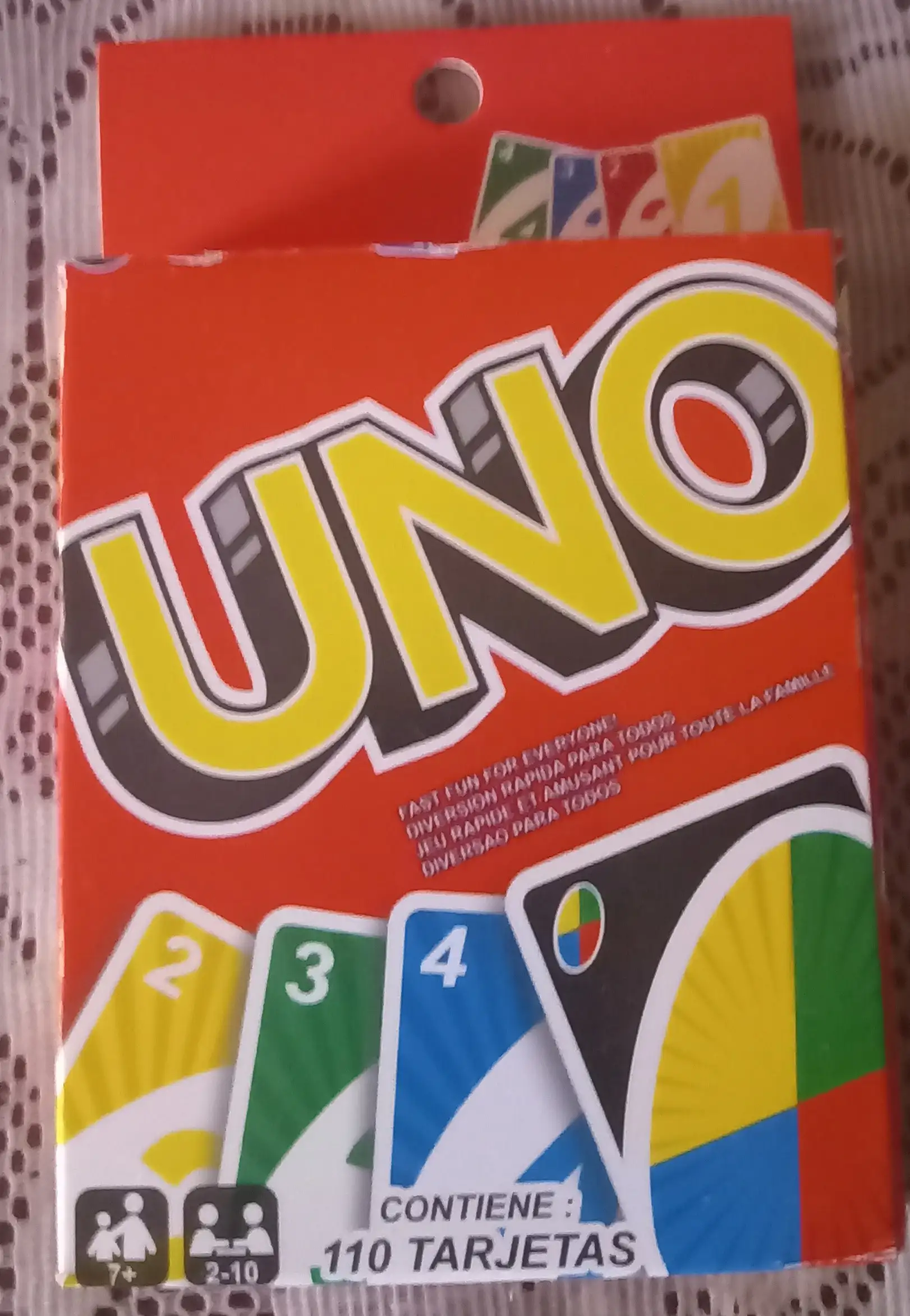 Juego de mesa UNO con 110 tarjetas 10.5 cm