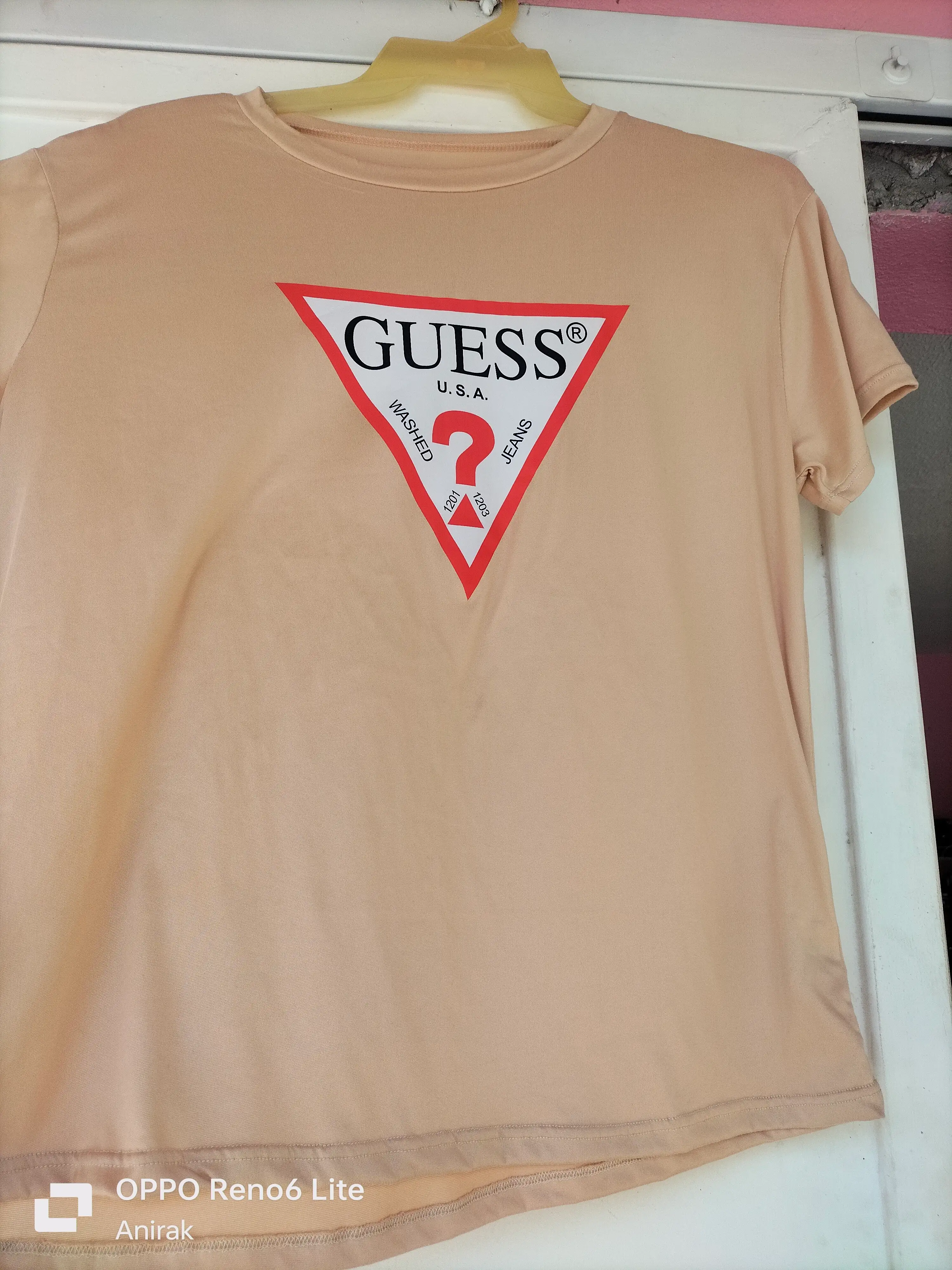 Blusa guees beige 