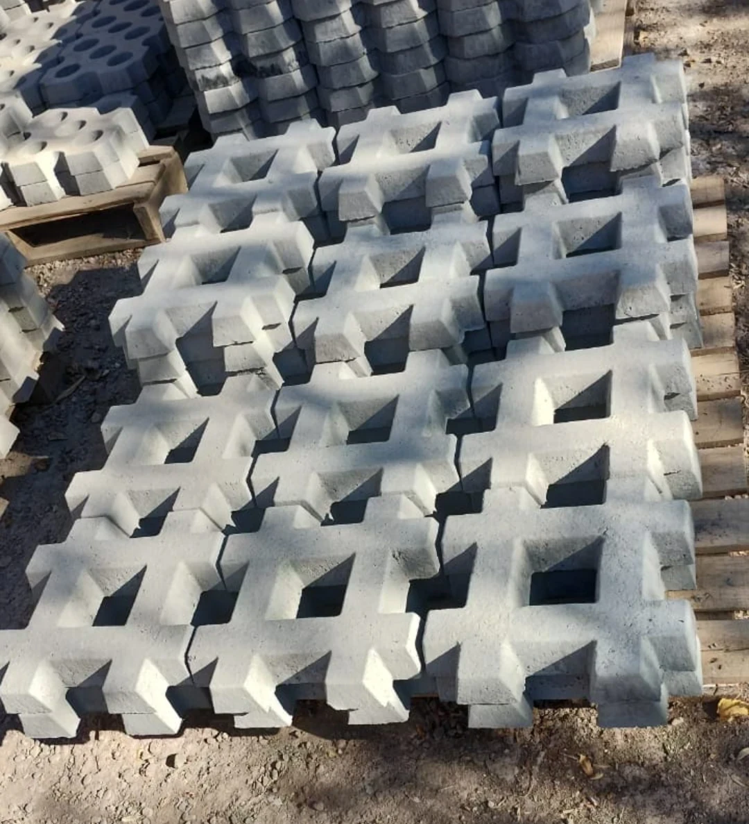 ADOQUIN PARA CESPED GRILLA  3