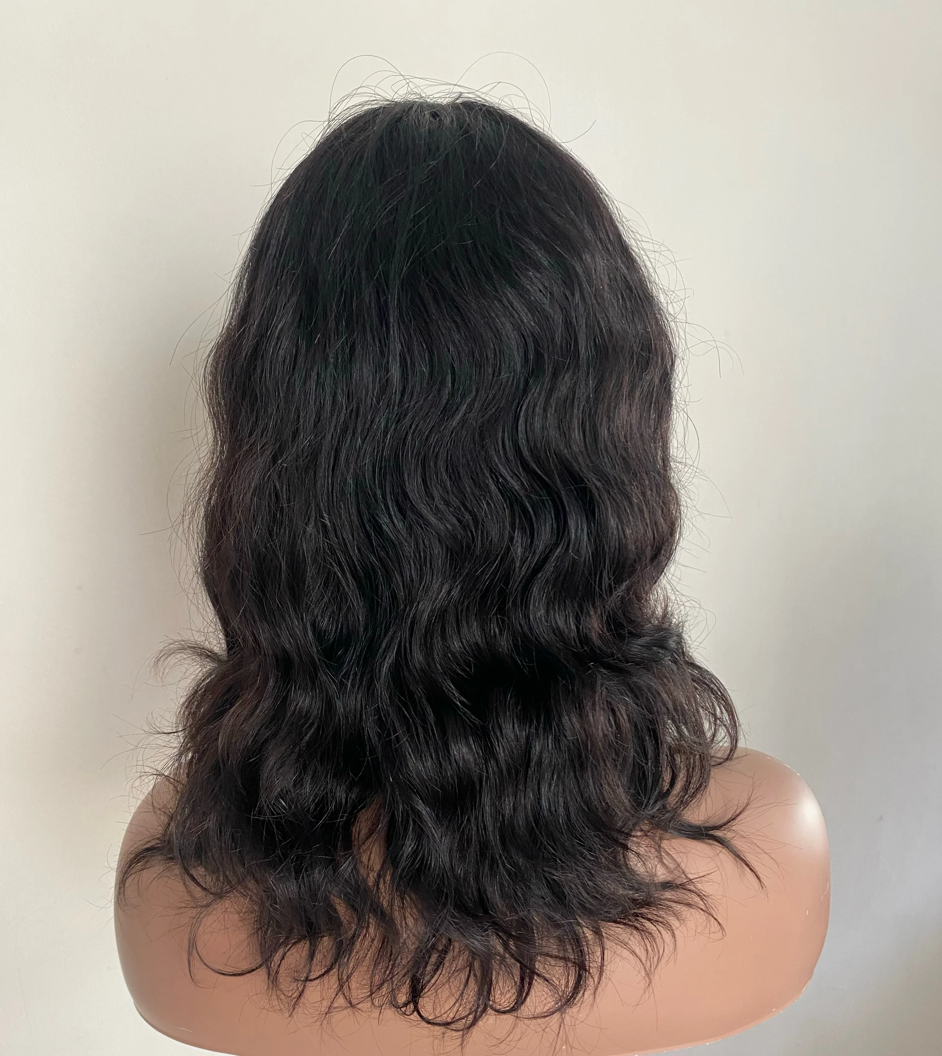 Peluca con galluza 14”  4