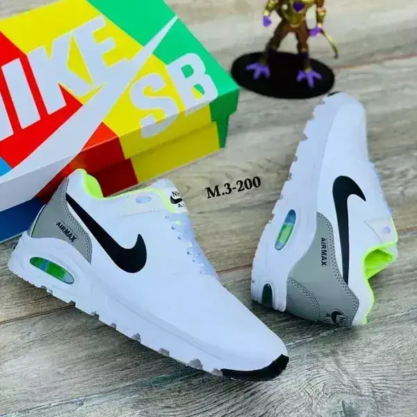 Tenis Airmax 4