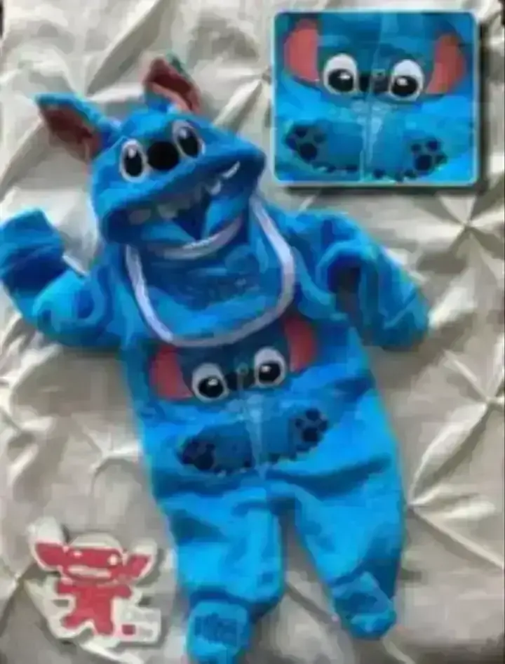 Mameluco Stitch polar con babero