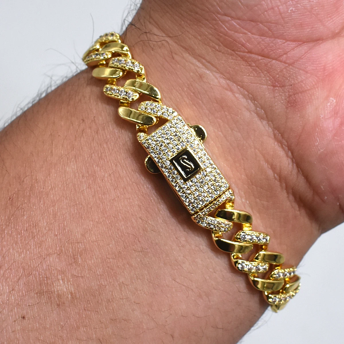 ESCLAVA -  EN ORO CON DIAMANTES  6