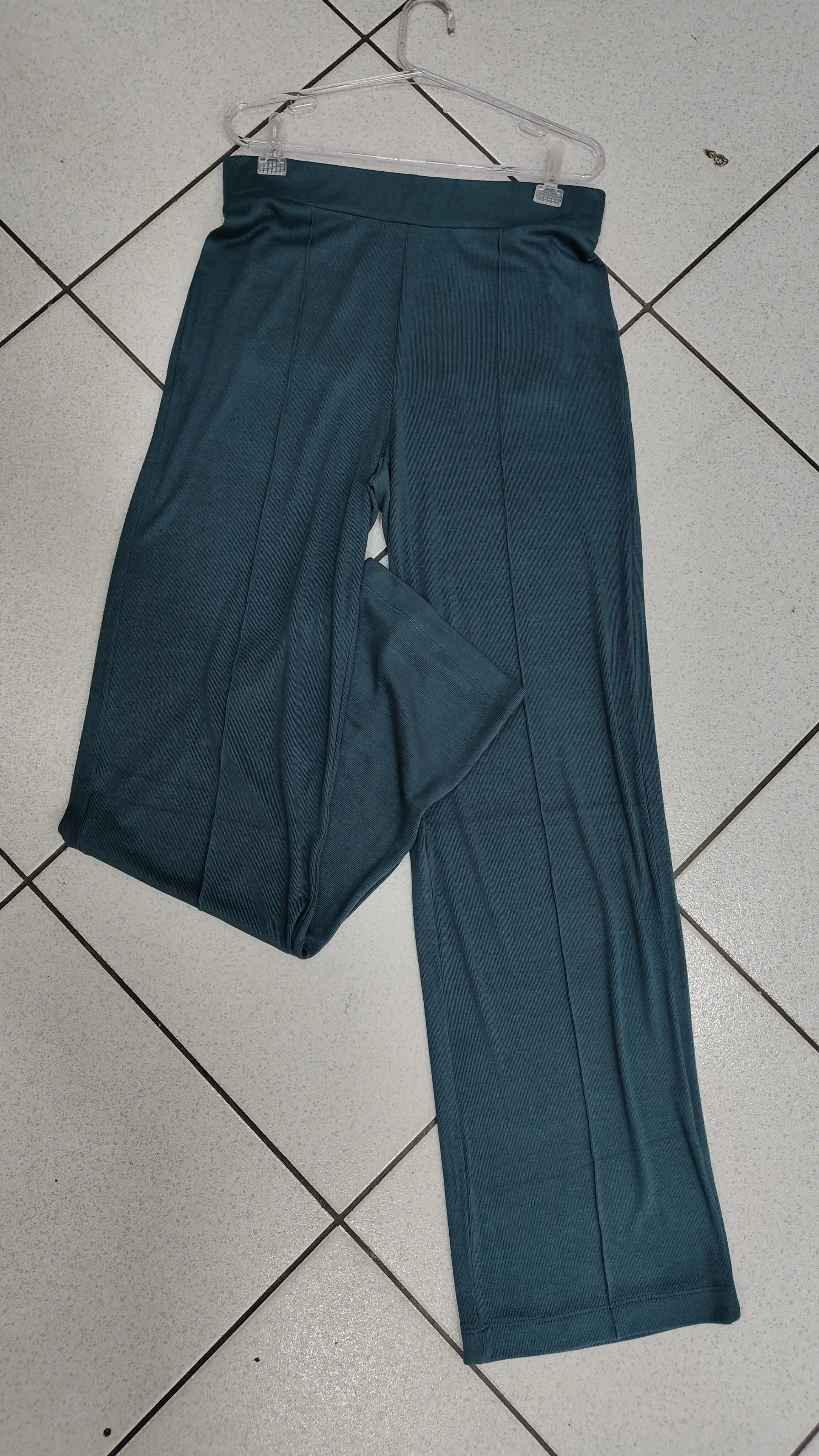 Calça pantalona seiki 