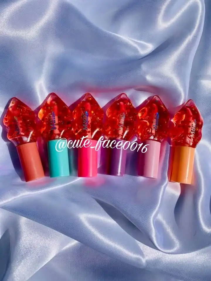 Gloss mágico en forma de labios 