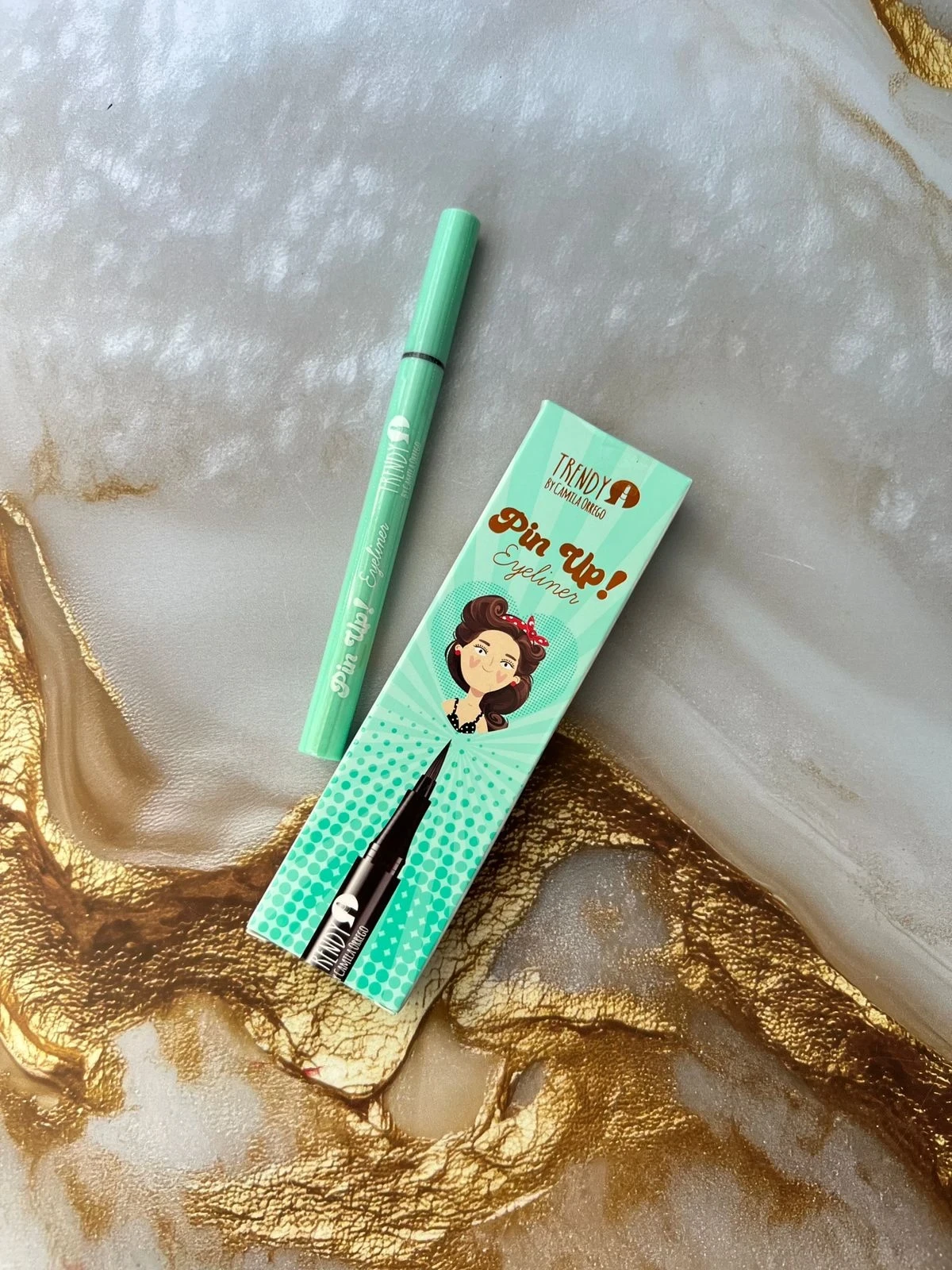 Delineador Plumon Trendy Pin Up 