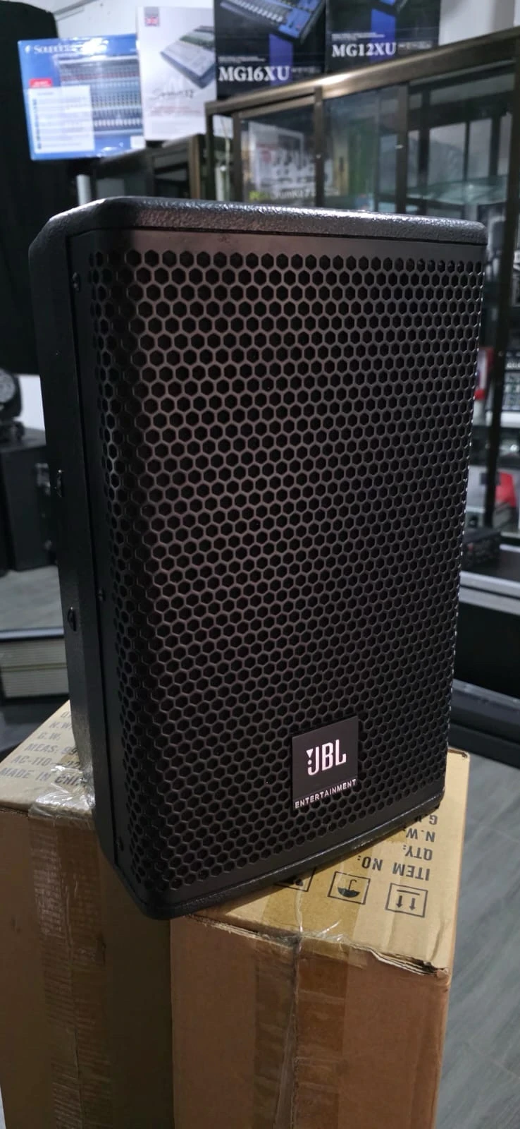 MONITORES JBL 8" 4