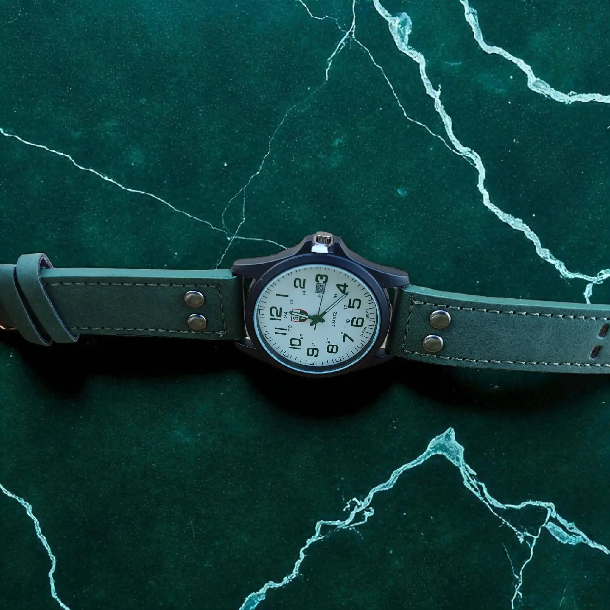 Reloj masculino, estilo casual con correa verde 4