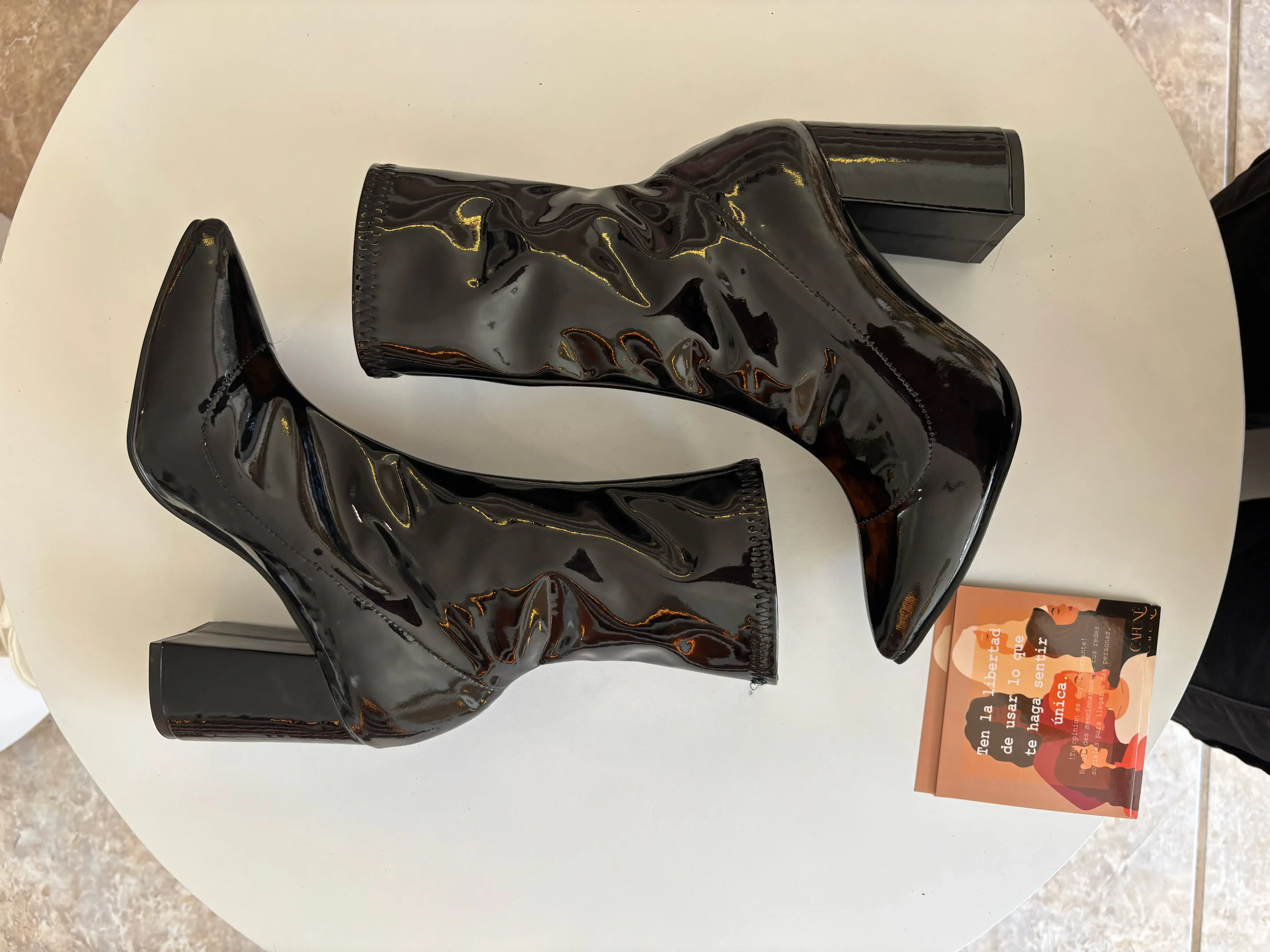 Botin charol 2