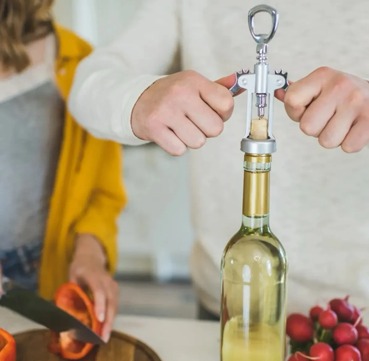 🍾 Sacacorchos de Alas Multifuncional 2 en 1 – Destapador de Vinos y Cervezas 2