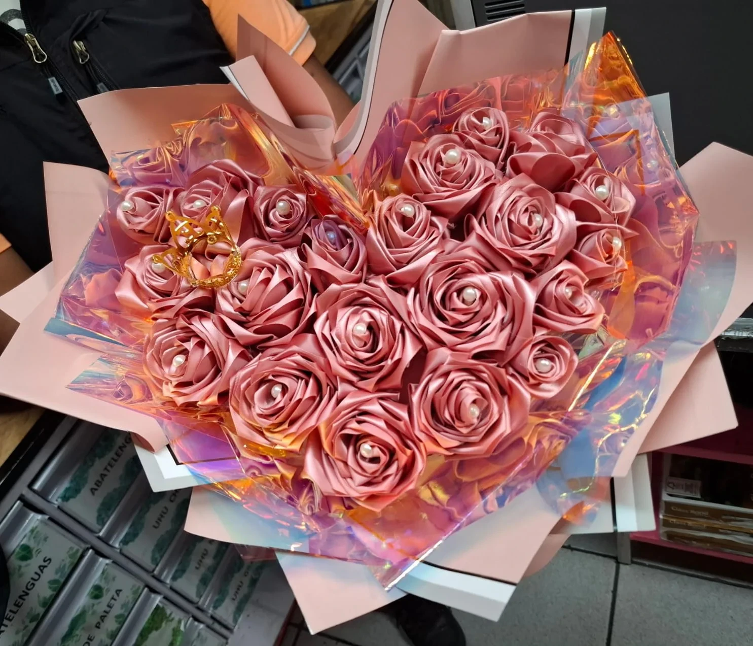 Ramo de rosas en forma de corazon  2