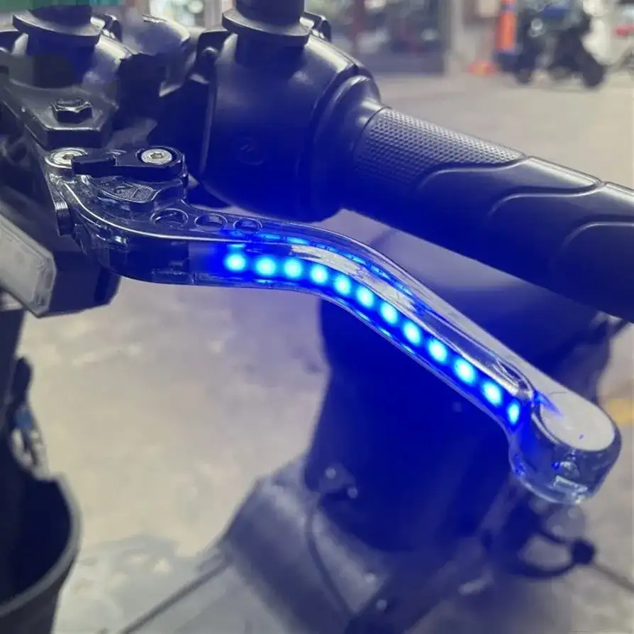 MANECILLA CON LUZ LED  3