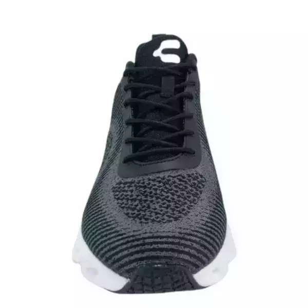 Tenis deportivo negro  cklass 3