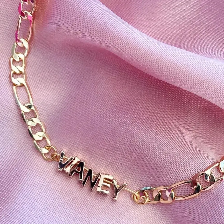 Collar con nombre