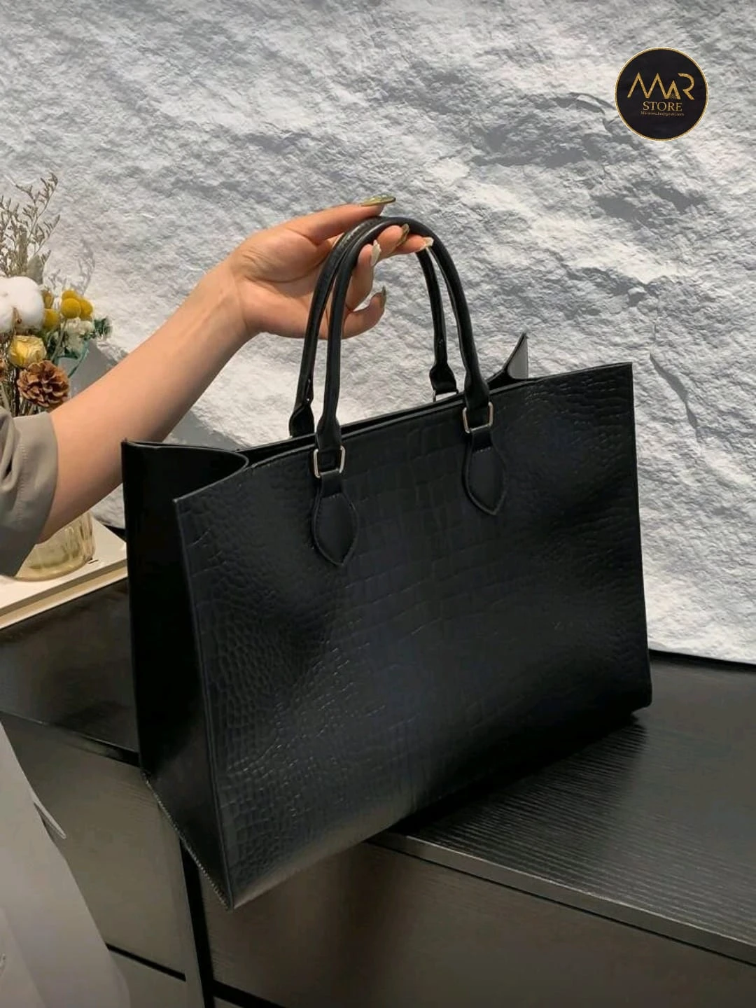 Cartera amplia elegante de dama 
