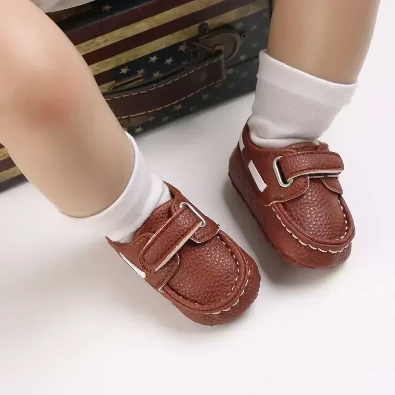 ZAPATITOS CAFE MOCASÍN  3