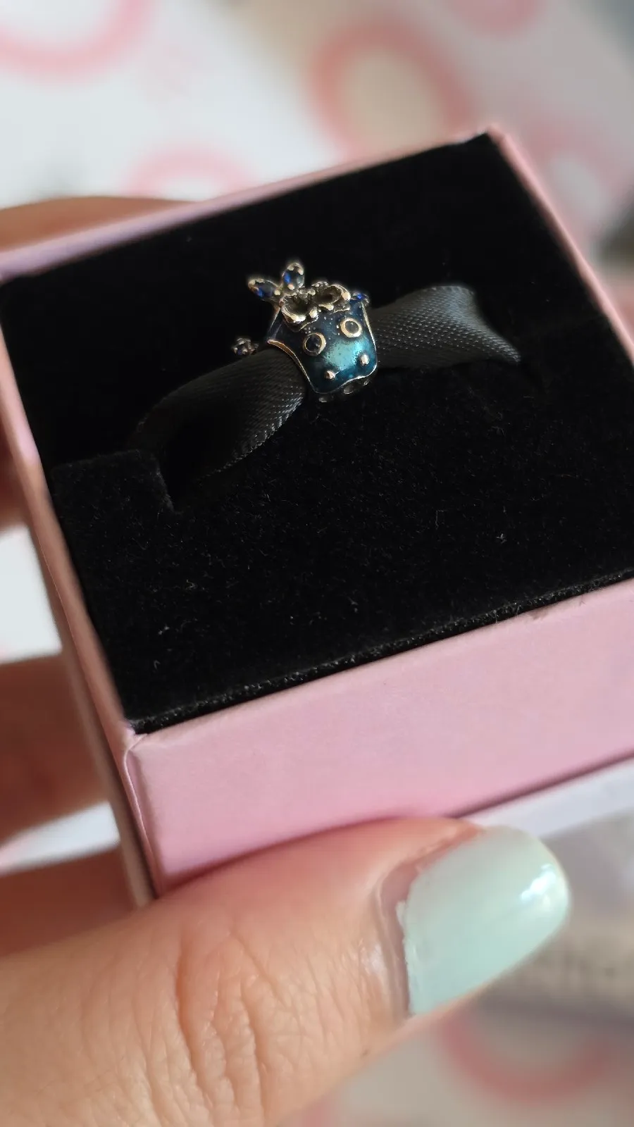 Pandora charm de ballena 3