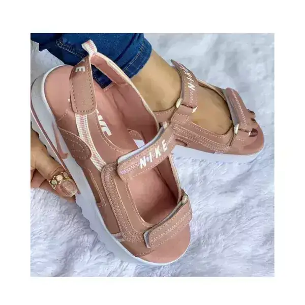 Sandalia nike