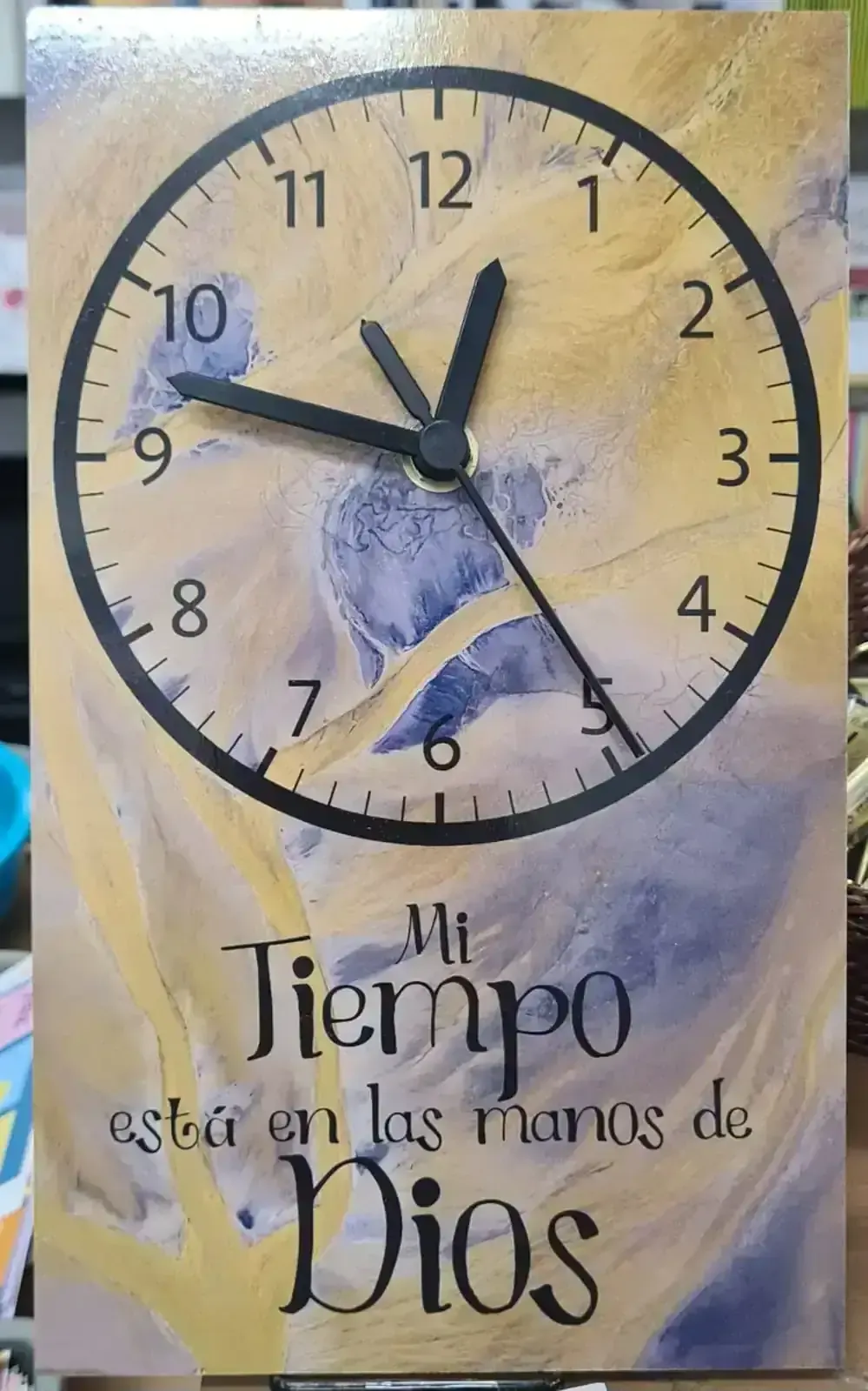 Reloj chico pared. R10