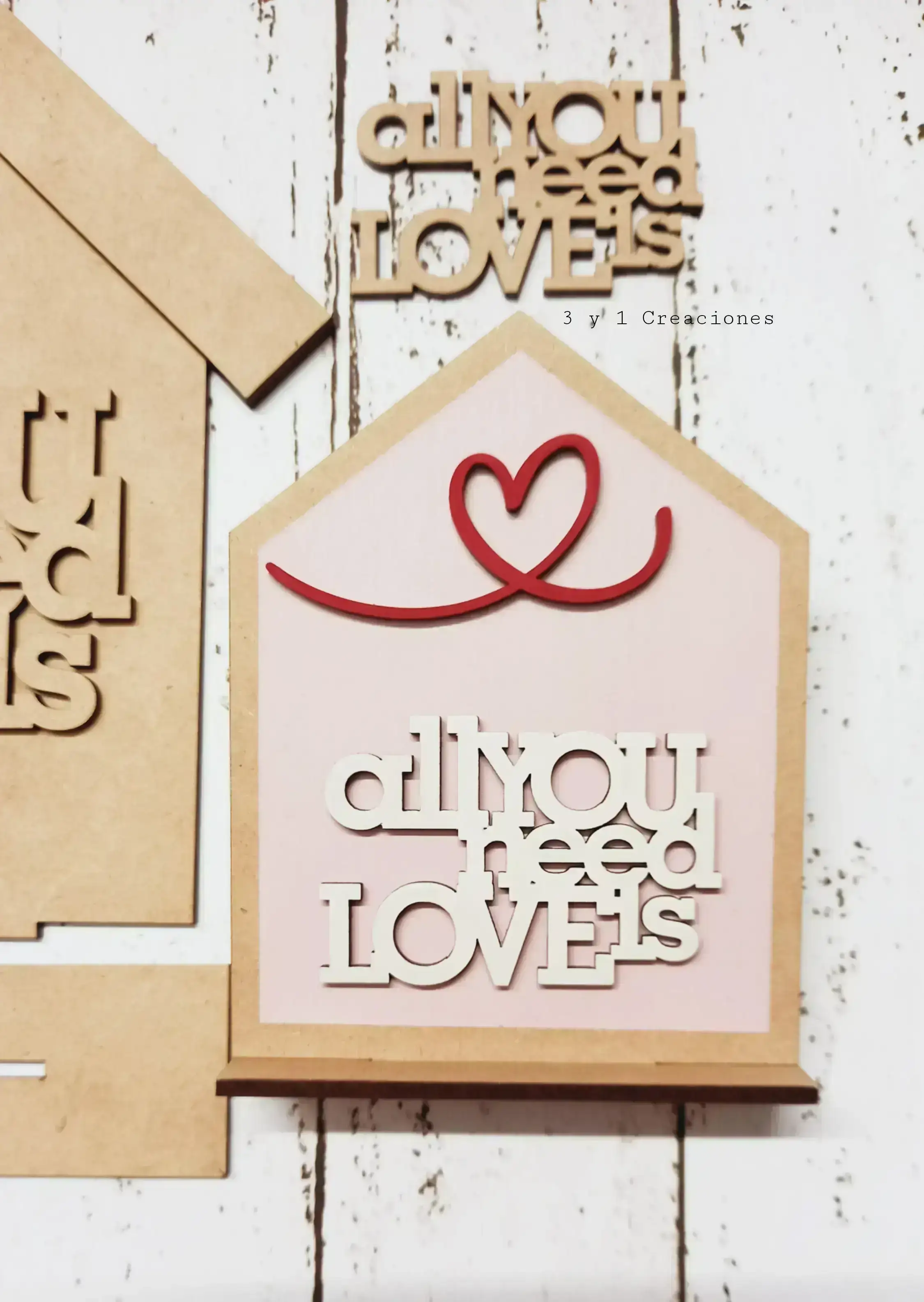 Casa con base ALL YOU NEED IS LOVE 2