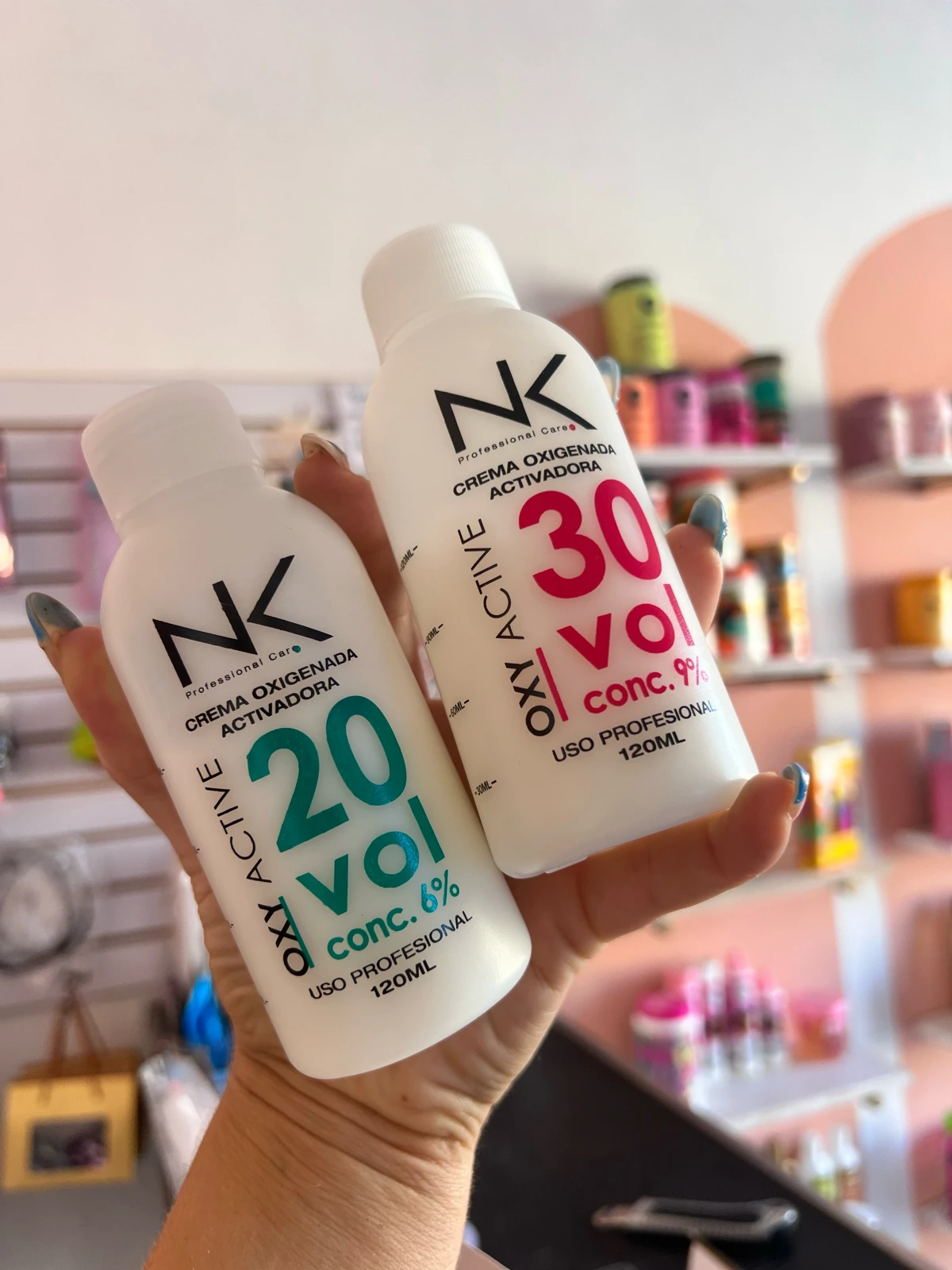 Agua oxigenada de 20 y 30 