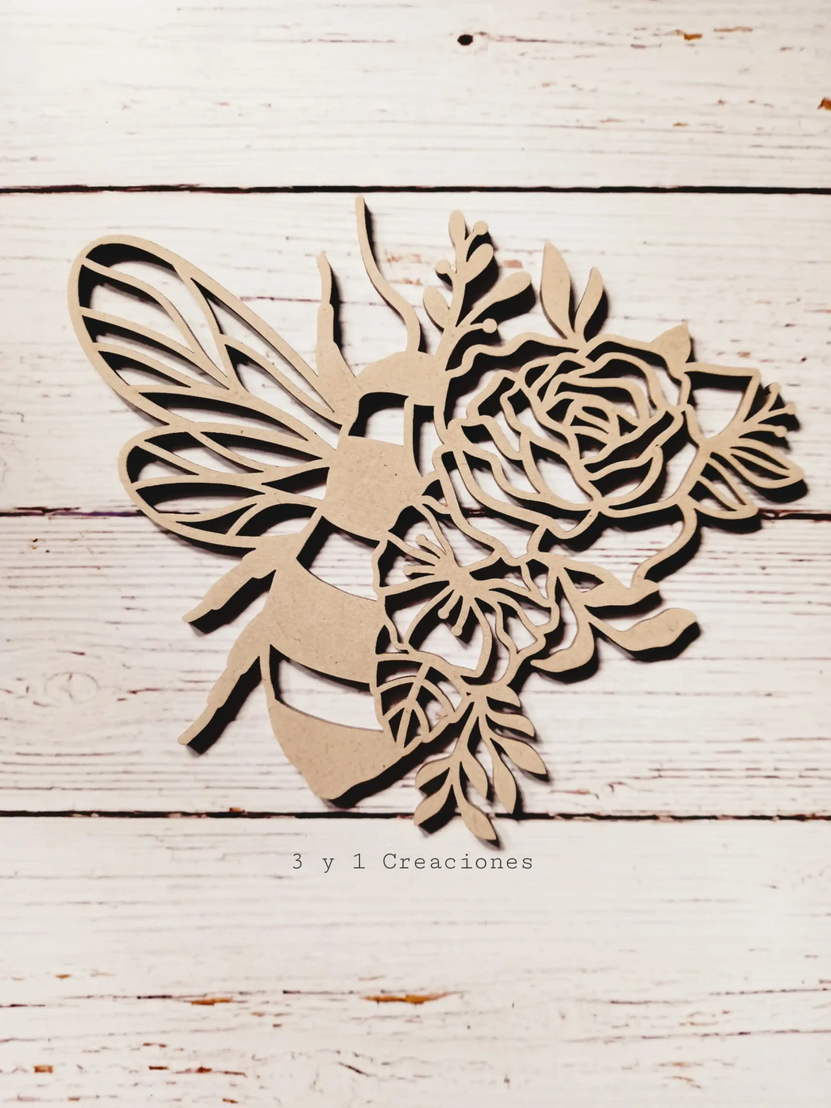 FIGURA ABEJA FLOR