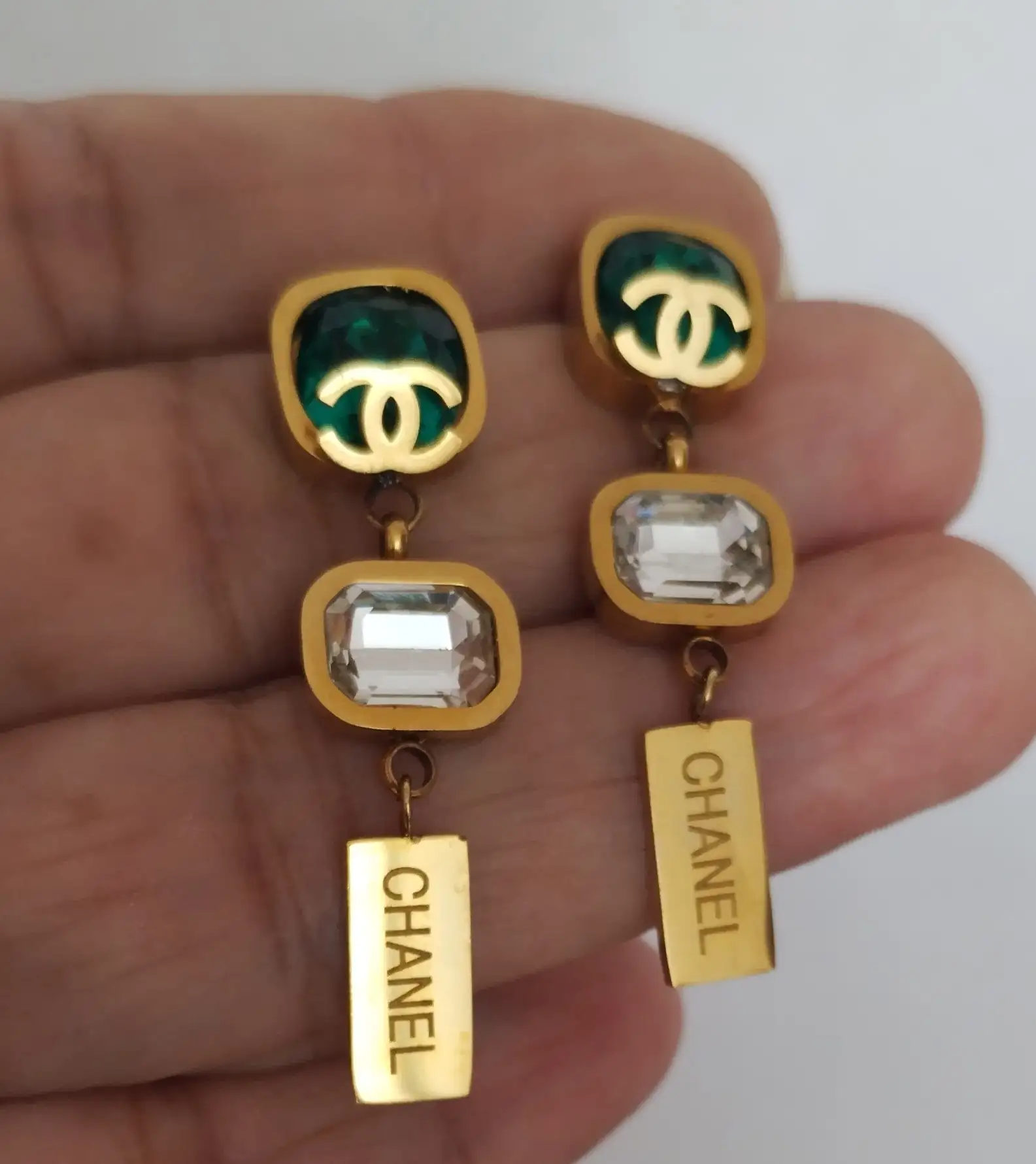 Aretes dupe