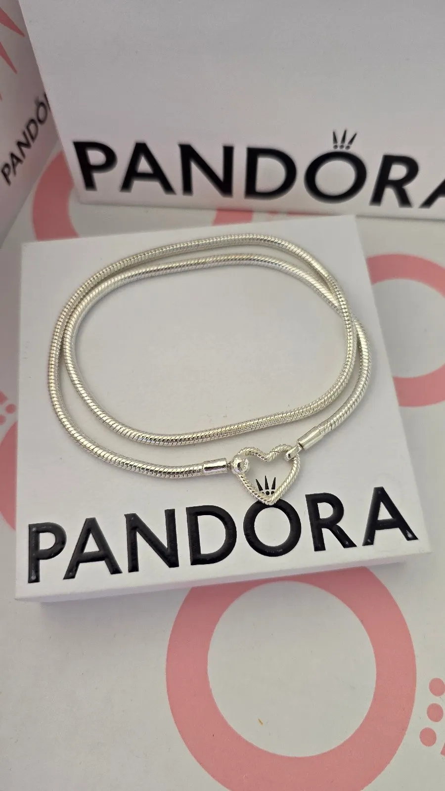 Pandora heart clousure moments necklace 