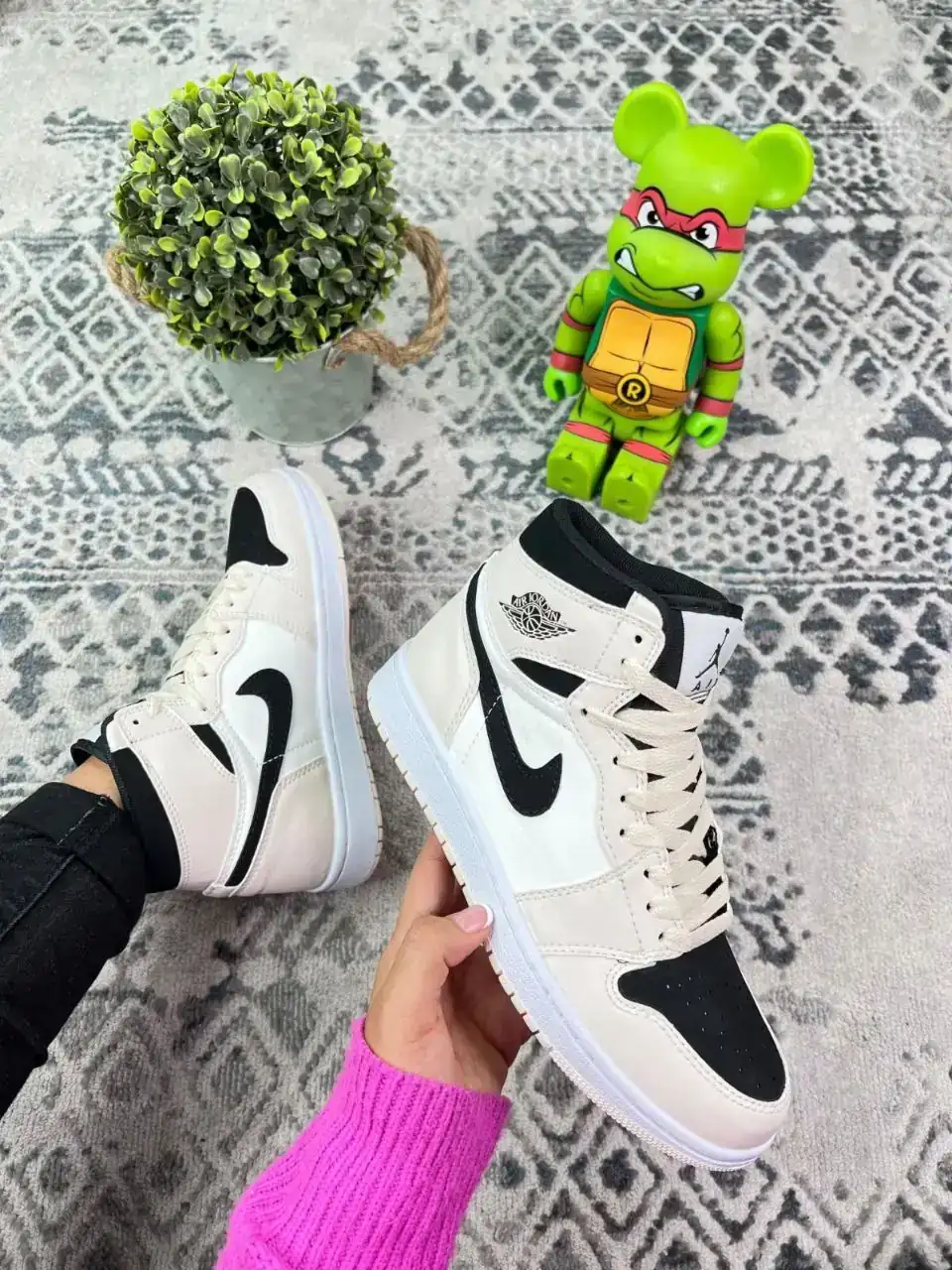  JORDAN BOTA R1 REF 2
