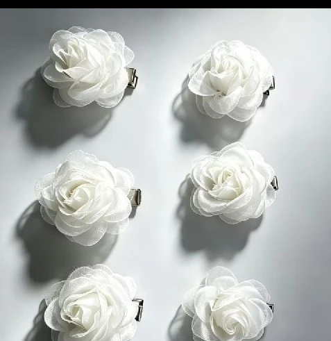 VINCHA DE ROSAS BLANCAS 