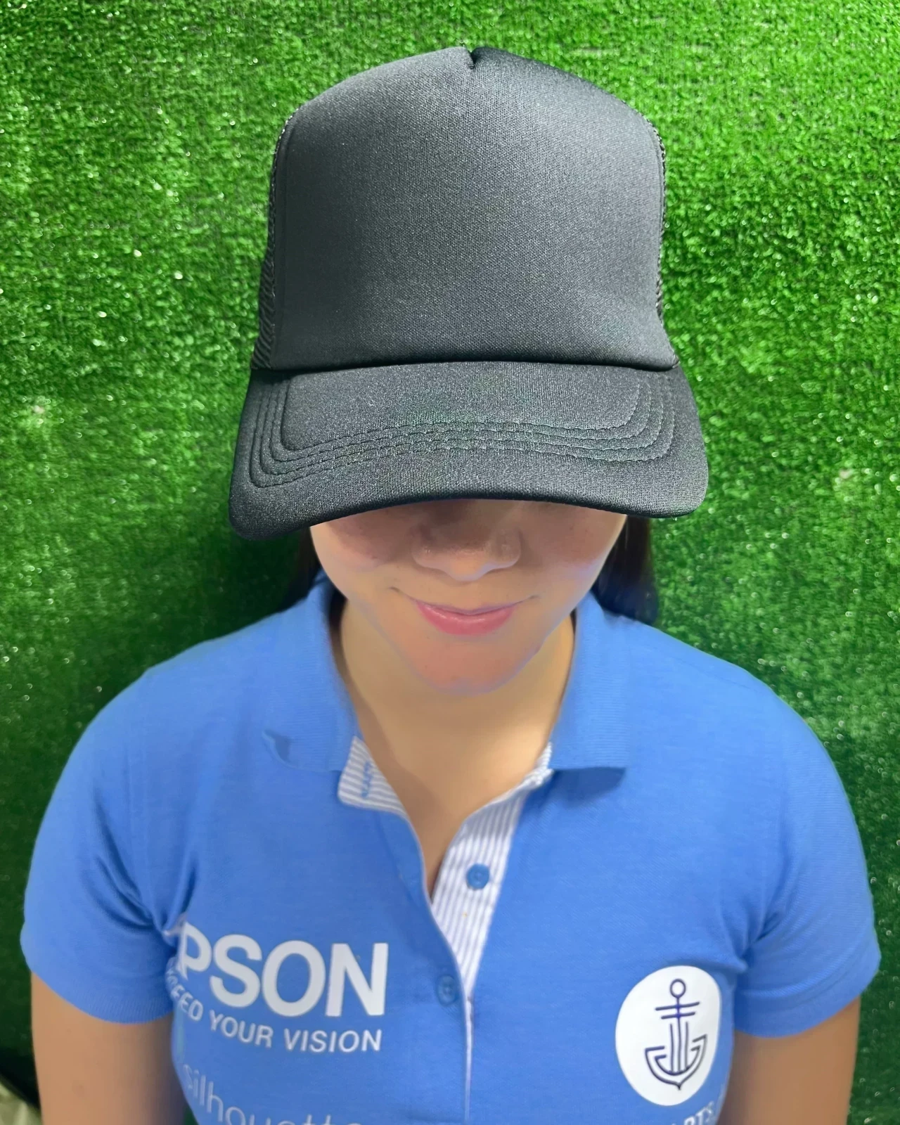 Gorra En Malla Unicolor 8