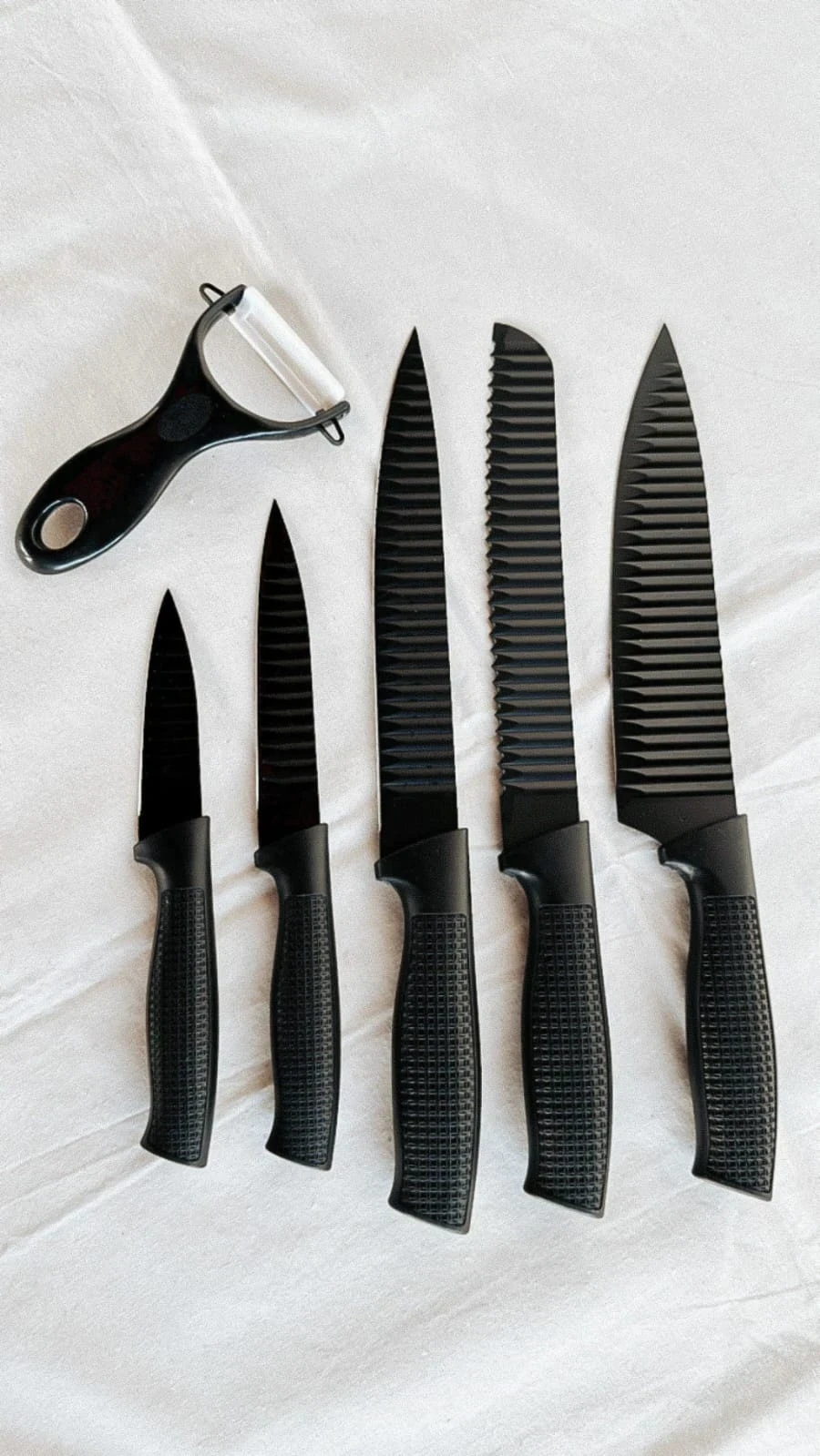SET DE CUCHILLOS THE KITCHEN NEGRO 6 PIEZAS