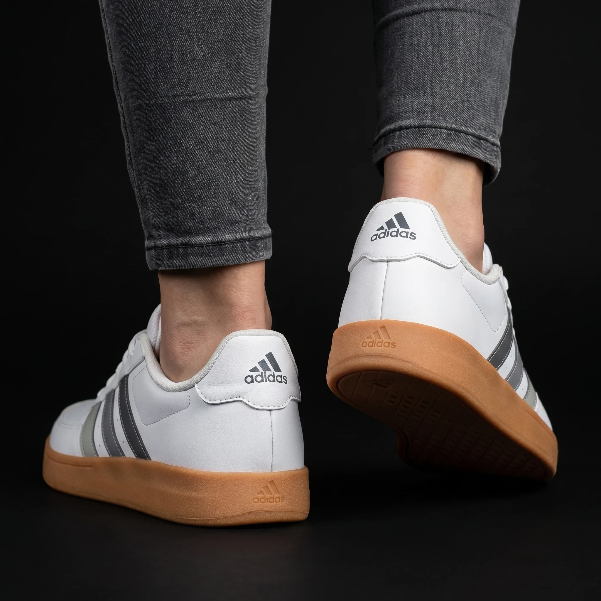 TENIS ADIDAS BREAKNET 2.0 UNISEX 4