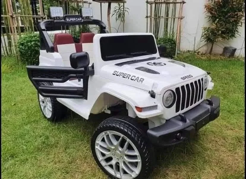 Carro Eléctrico Jeep Super Car Llave de Encendido Control Remoto 1 a 8 años