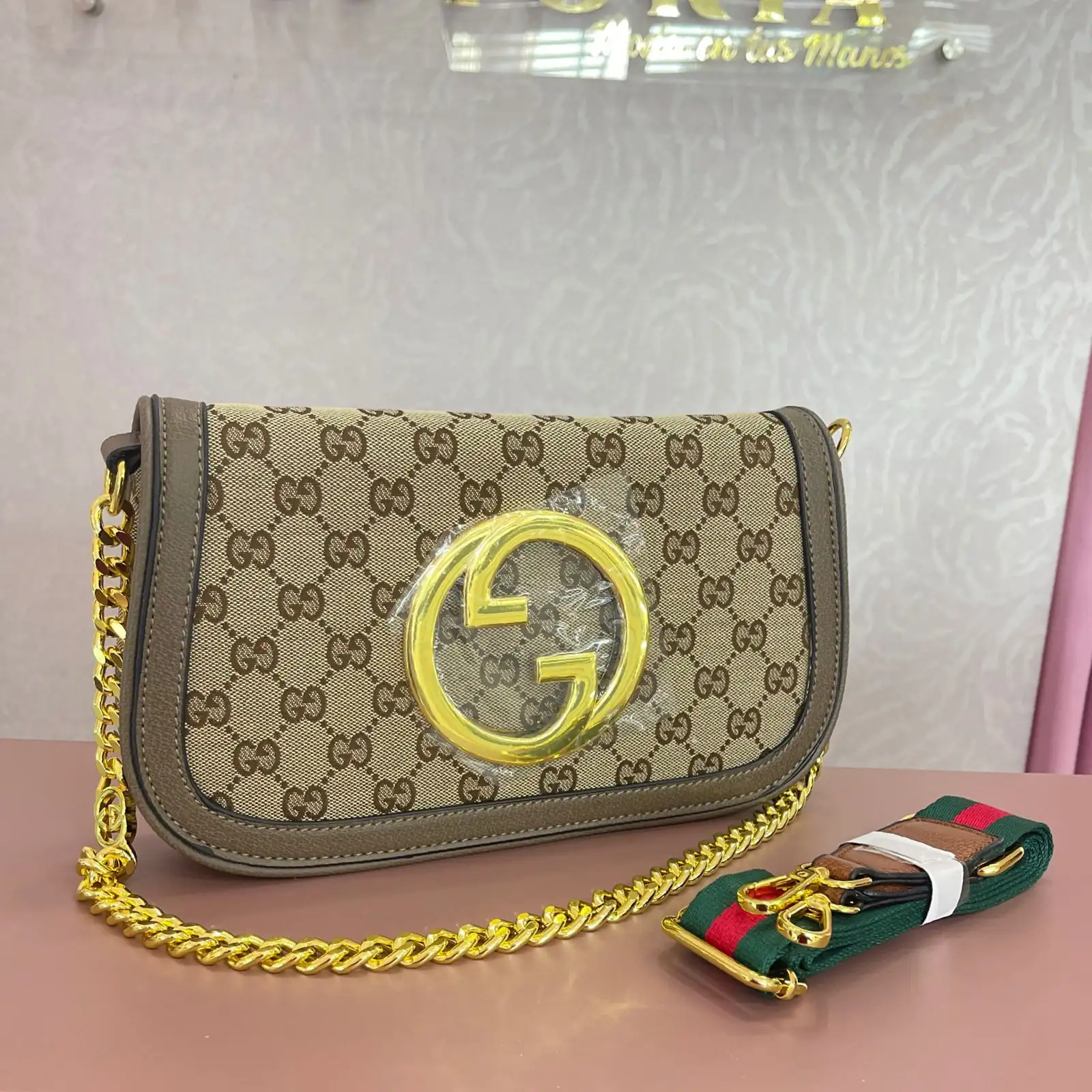 Gucci  2