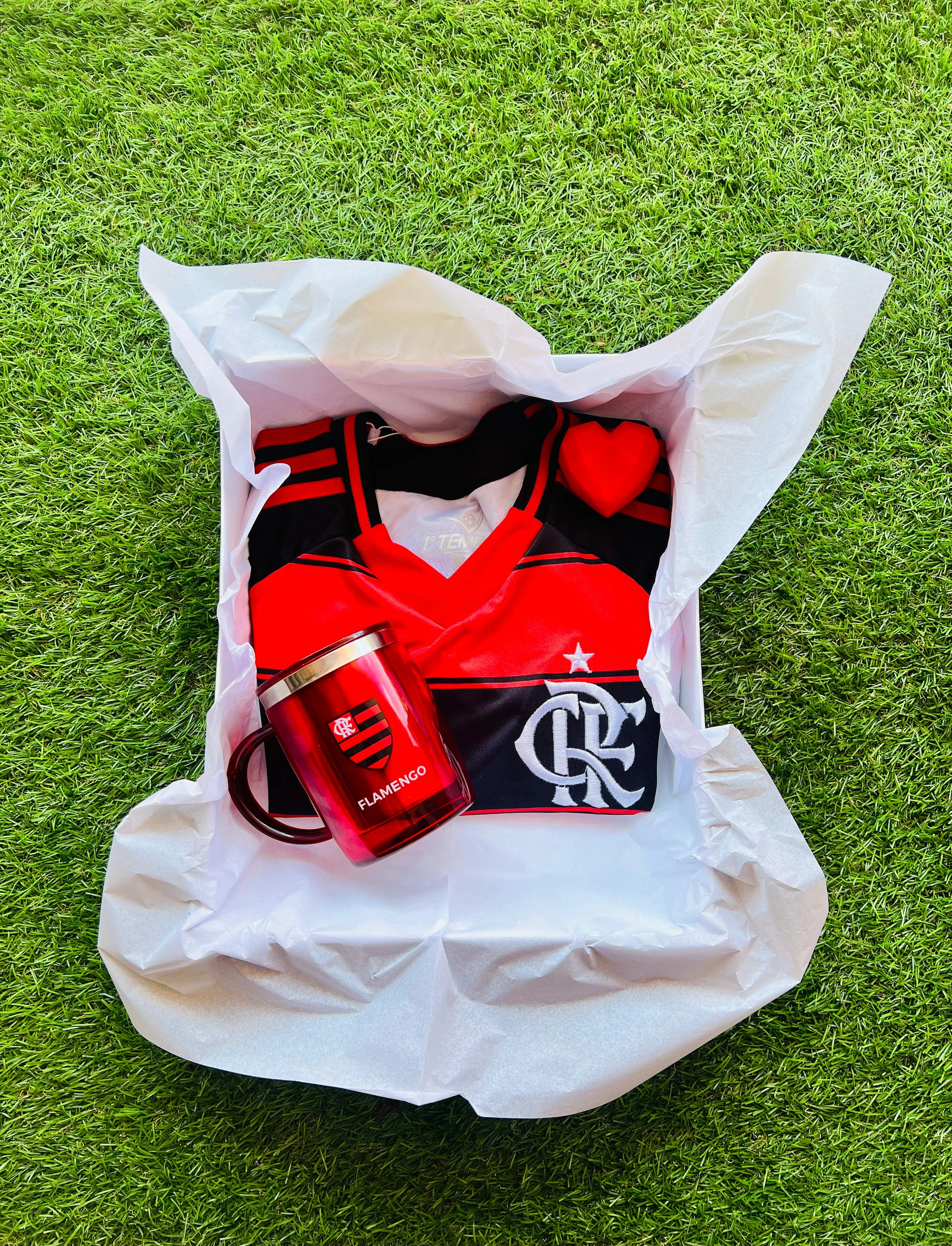 KIT CAMISA RÉPLICA + CANECA TERMICA FLAMENGO