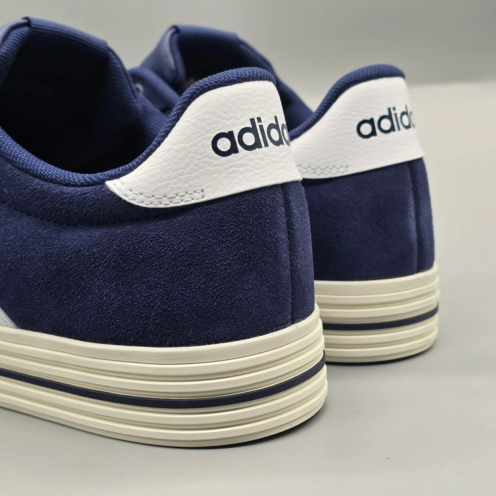 ADIDAS DAILY 4.0 7